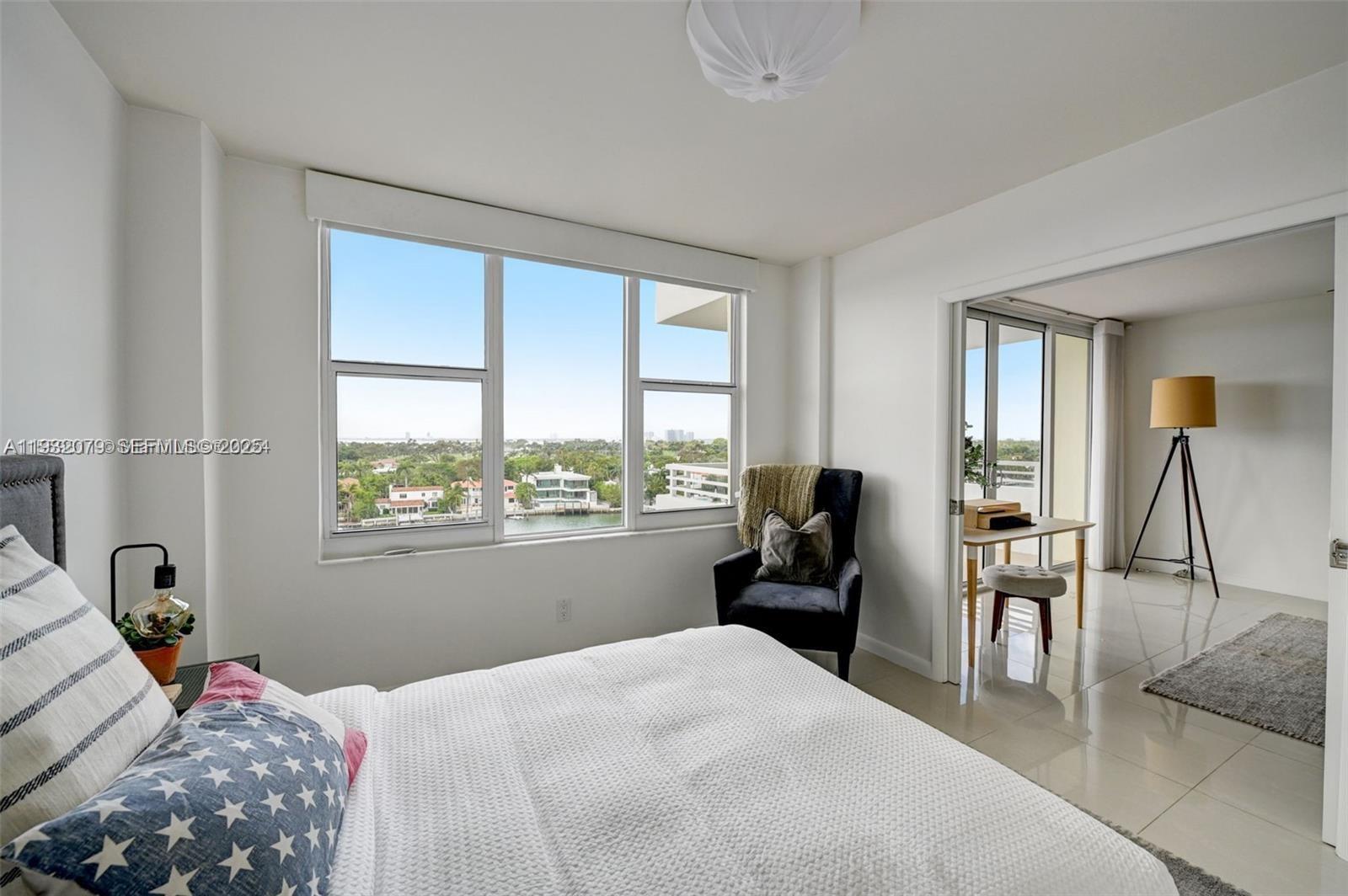 5600 Collins Avenue, Unit 9M Miami Beach, FL 33140 - Photo 15 of 26