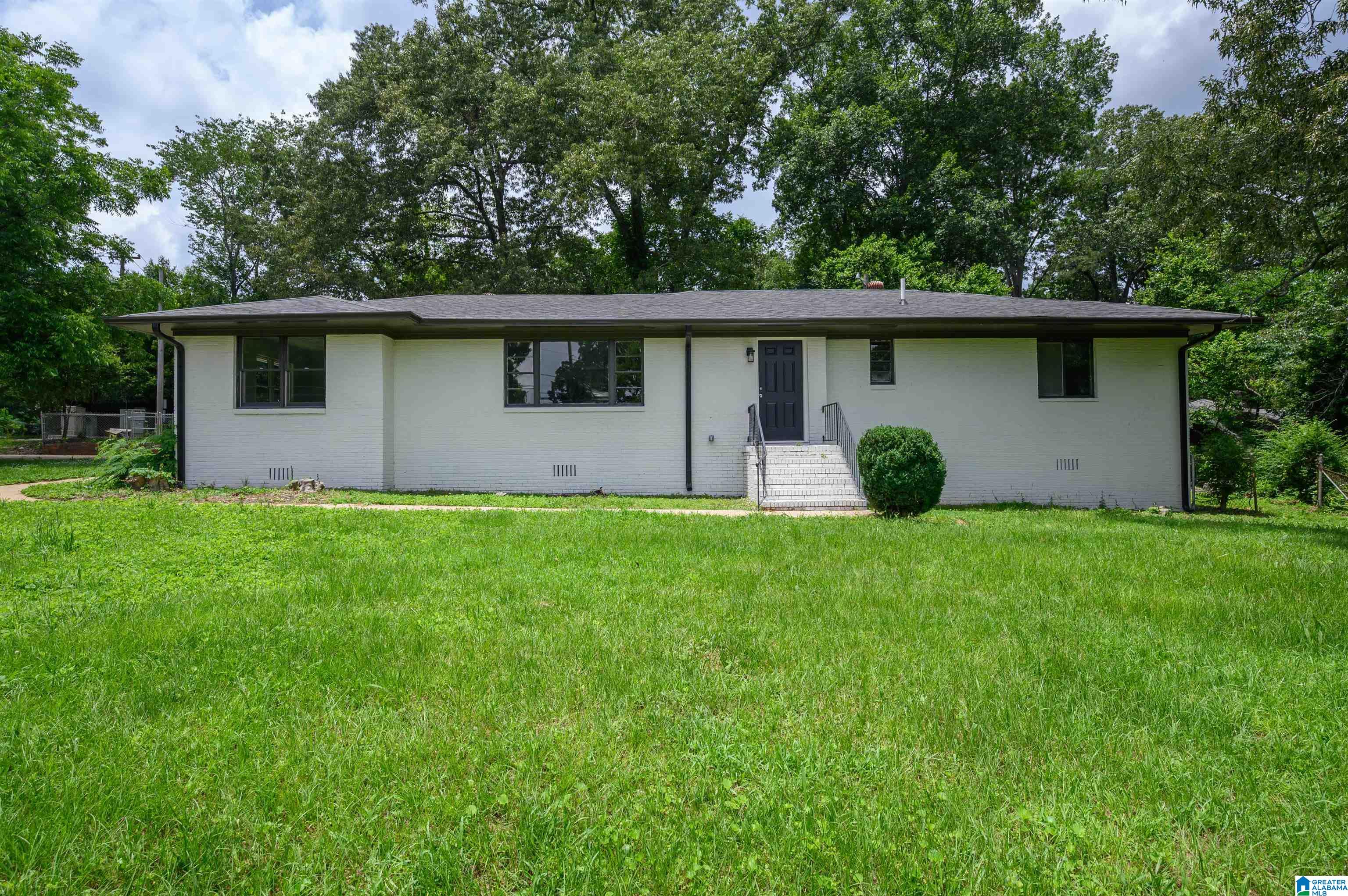 201 Sun Valley Road Birmingham, AL 35215 - Photo 1 of 34
