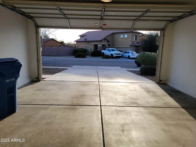 $2,000 | 617 South 114th Avenue, Avondale, AZ 85323