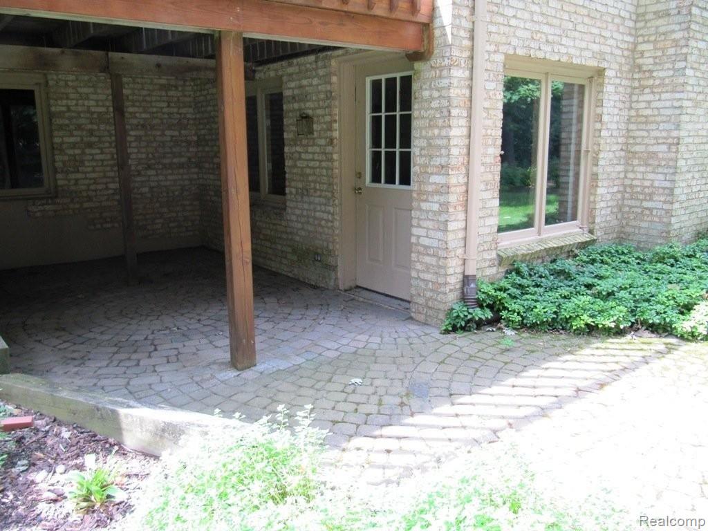 1754 North Fairview Lane Rochester, MI 48306 - Photo 11 of 36 11Walk-Out Basement.JPG