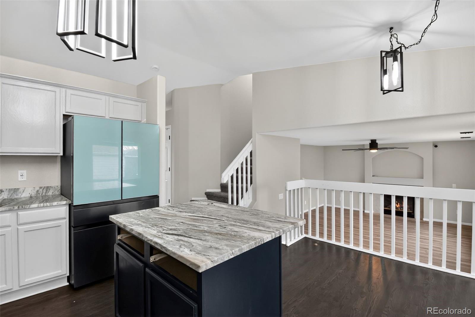 907 Riddlewood Lane Highlands Ranch, CO 80129 - Photo 9 of 33 Gallery Image 9