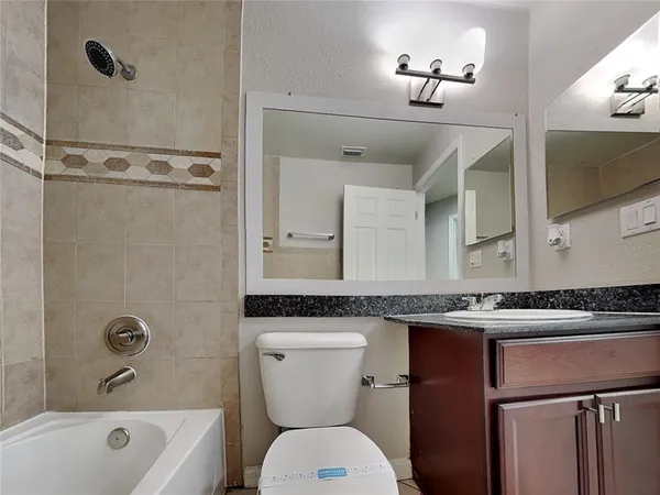 $1,999 | Undisclosed Address, Valrico, FL 33594