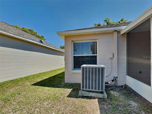 $1,999 | Undisclosed Address, Valrico, FL 33594