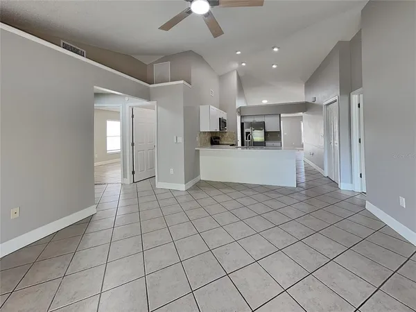 $1,999 | Undisclosed Address, Valrico, FL 33594