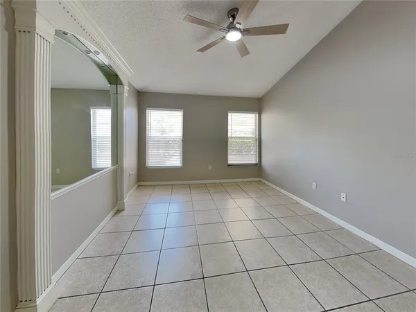 $1,999 | Undisclosed Address, Valrico, FL 33594
