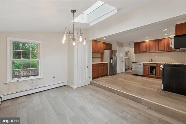 $750,000 | 542 Upper Weadley Road, Wayne, PA 19087