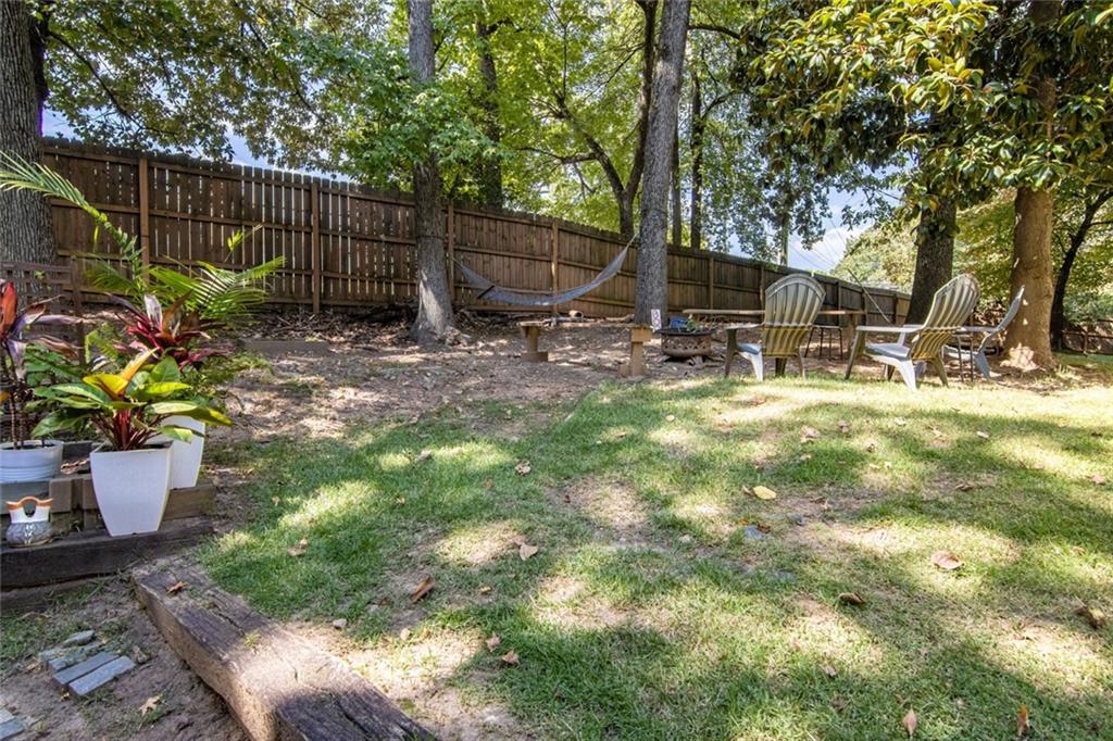 2109 Defoors Ferry Road Northwest, Unit A Atlanta, GA 30318 - Photo 22 of 26