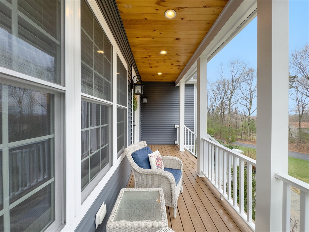 15 Kettle Hill Road Uxbridge, MA 01569 - Photo 4 of 41 Gallery Image 4