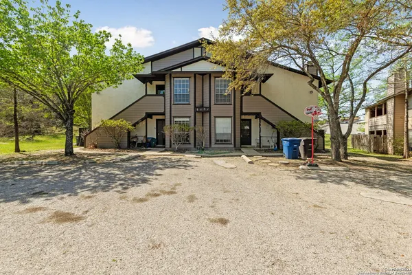 $1,295 | 1407 Loma Alto Road, Unit 3, San Antonio, TX 78232