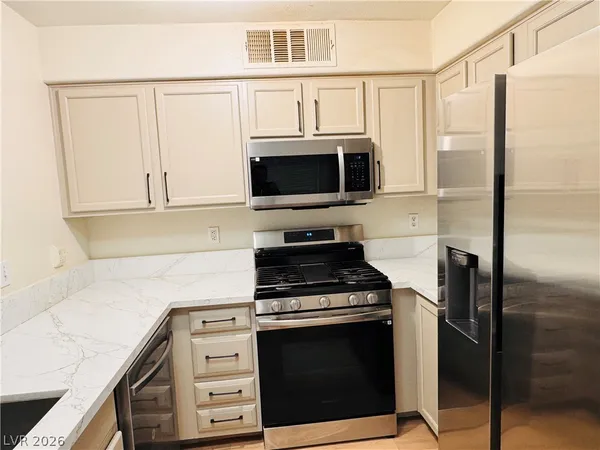 $1,550 | 3047 Casey Drive, Unit 103, Las Vegas, NV 89120