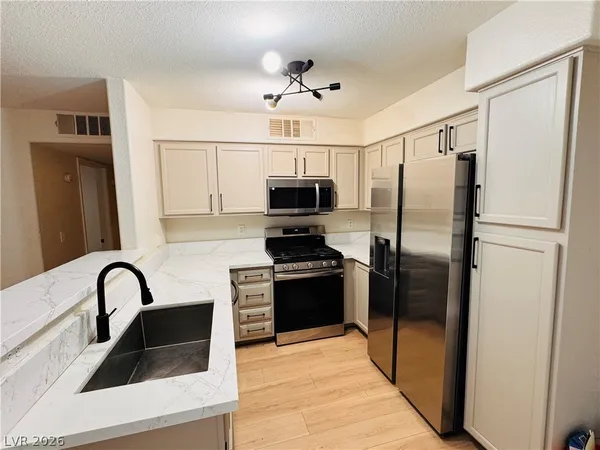 $1,550 | 3047 Casey Drive, Unit 103, Las Vegas, NV 89120