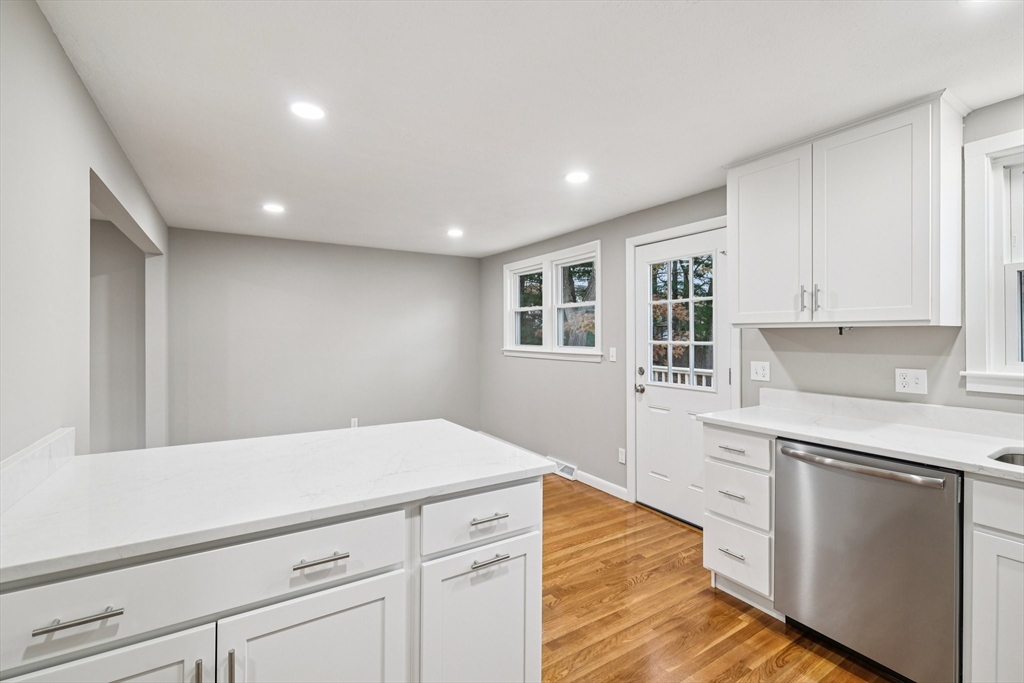 15 Barbara Road Randolph, MA 02368 - Photo 10 of 42 Gallery Image 10
