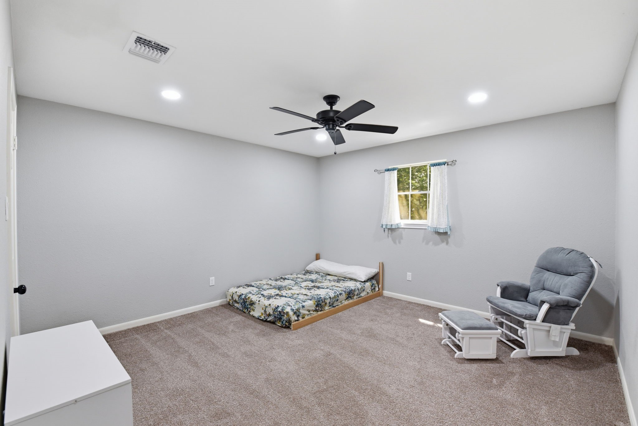 3603 Beech Hill Drive Spring, TX 77388 - Photo 34 of 44 There is also recessed lighting and very spacious closets for each room.
