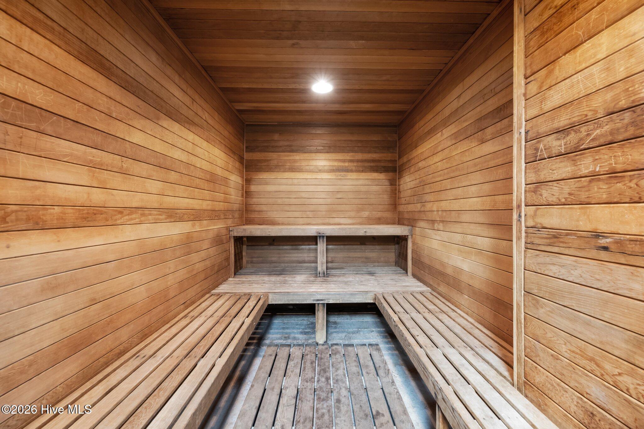 2000 New River Inlet Road, Unit 2606 North Topsail Beach, NC 28460 - Photo 25 of 37 36-web-or-mls-_RAD5316