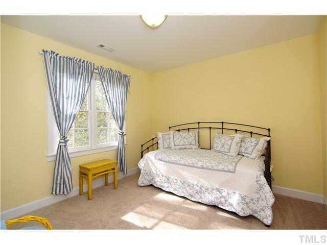 408 Robb Court Raleigh, NC 27615 - Photo 13 of 21 Gallery Image 13