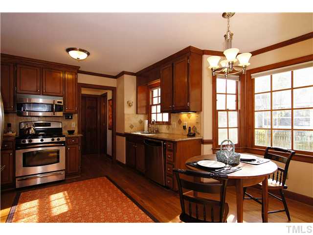 408 Robb Court Raleigh, NC 27615 - Photo 3 of 21 Gallery Image 3