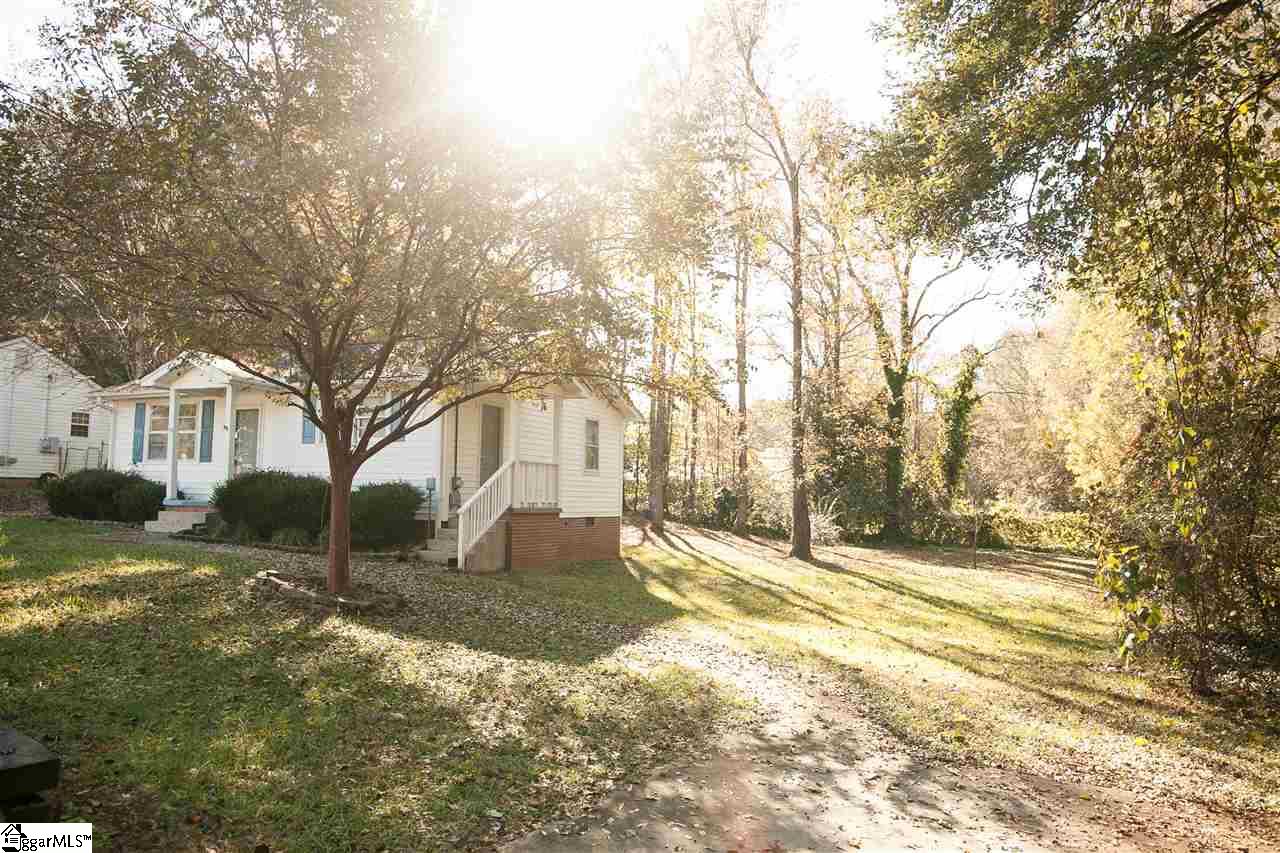 113 Augusta Street Easley, SC 29640 - Photo 2 of 26 Gallery Image 2