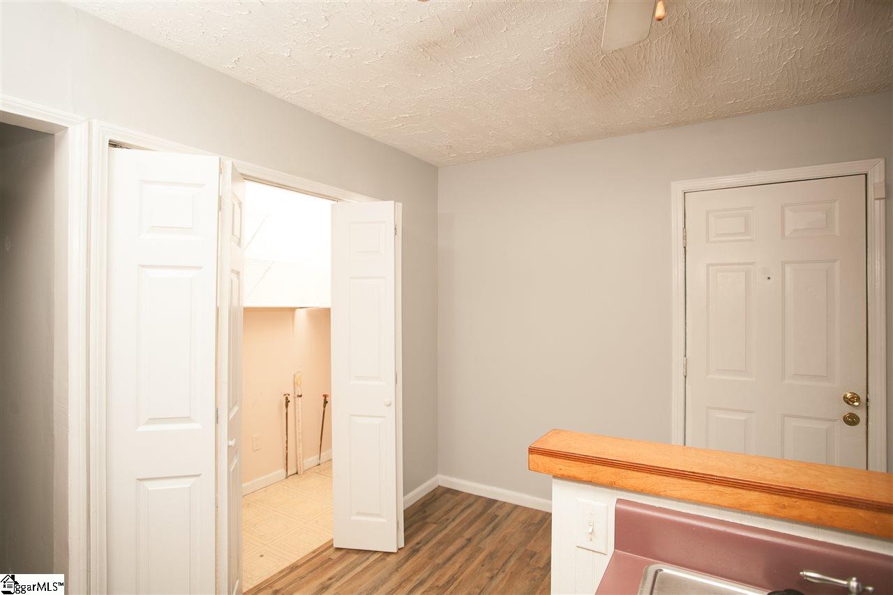 113 Augusta Street Easley, SC 29640 - Photo 11 of 26 Gallery Image 11