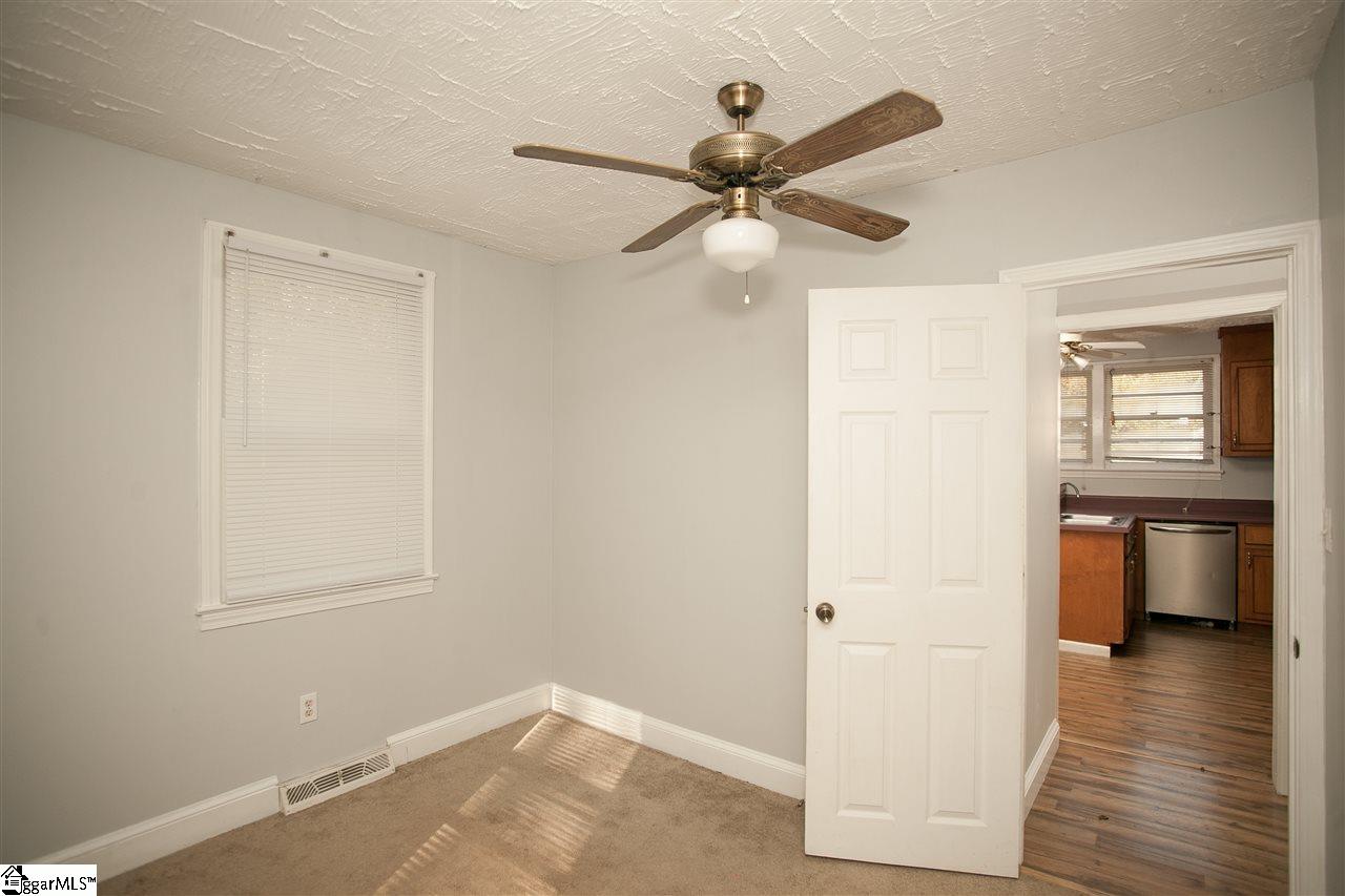 113 Augusta Street Easley, SC 29640 - Photo 15 of 26 Gallery Image 15