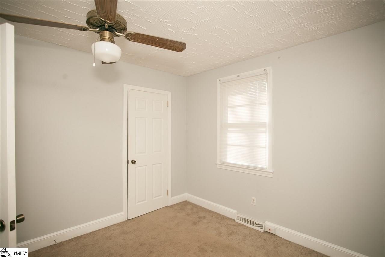 113 Augusta Street Easley, SC 29640 - Photo 16 of 26 Gallery Image 16