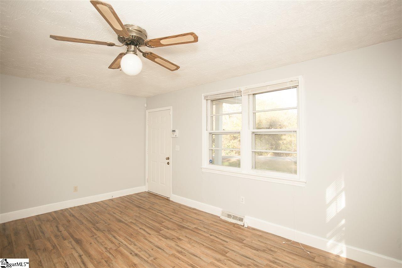 113 Augusta Street Easley, SC 29640 - Photo 20 of 26 Gallery Image 20