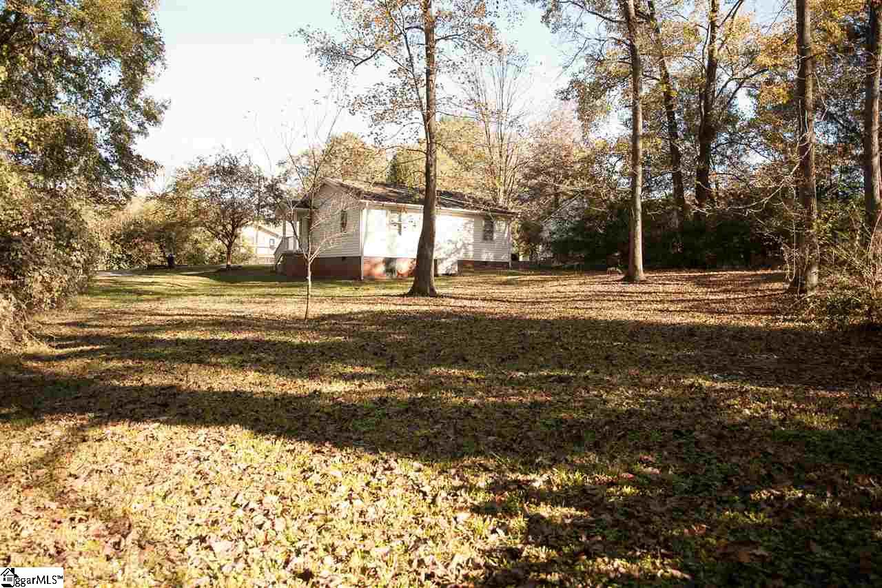113 Augusta Street Easley, SC 29640 - Photo 5 of 26 Gallery Image 5