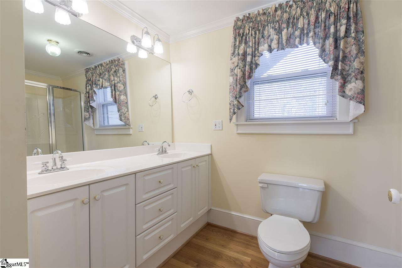 107 Cole Road Greenville, SC 29611 - Photo 11 of 33
