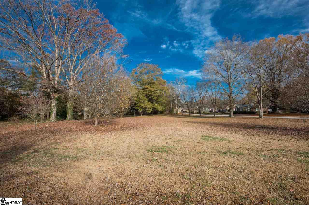 107 Cole Road Greenville, SC 29611 - Photo 27 of 33
