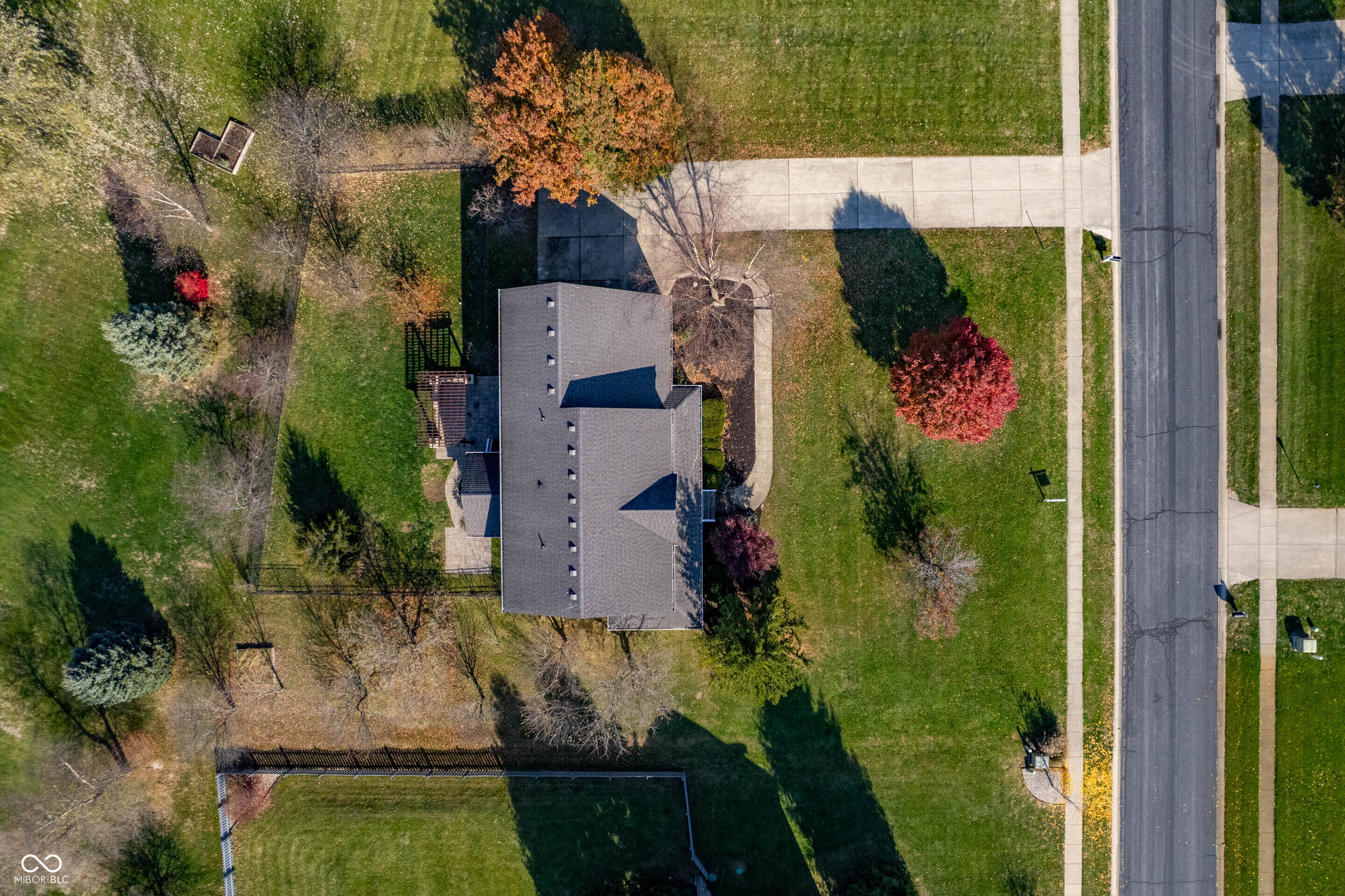 2650 South Parkview Drive New Palestine, IN 46163 - Photo 4 of 41