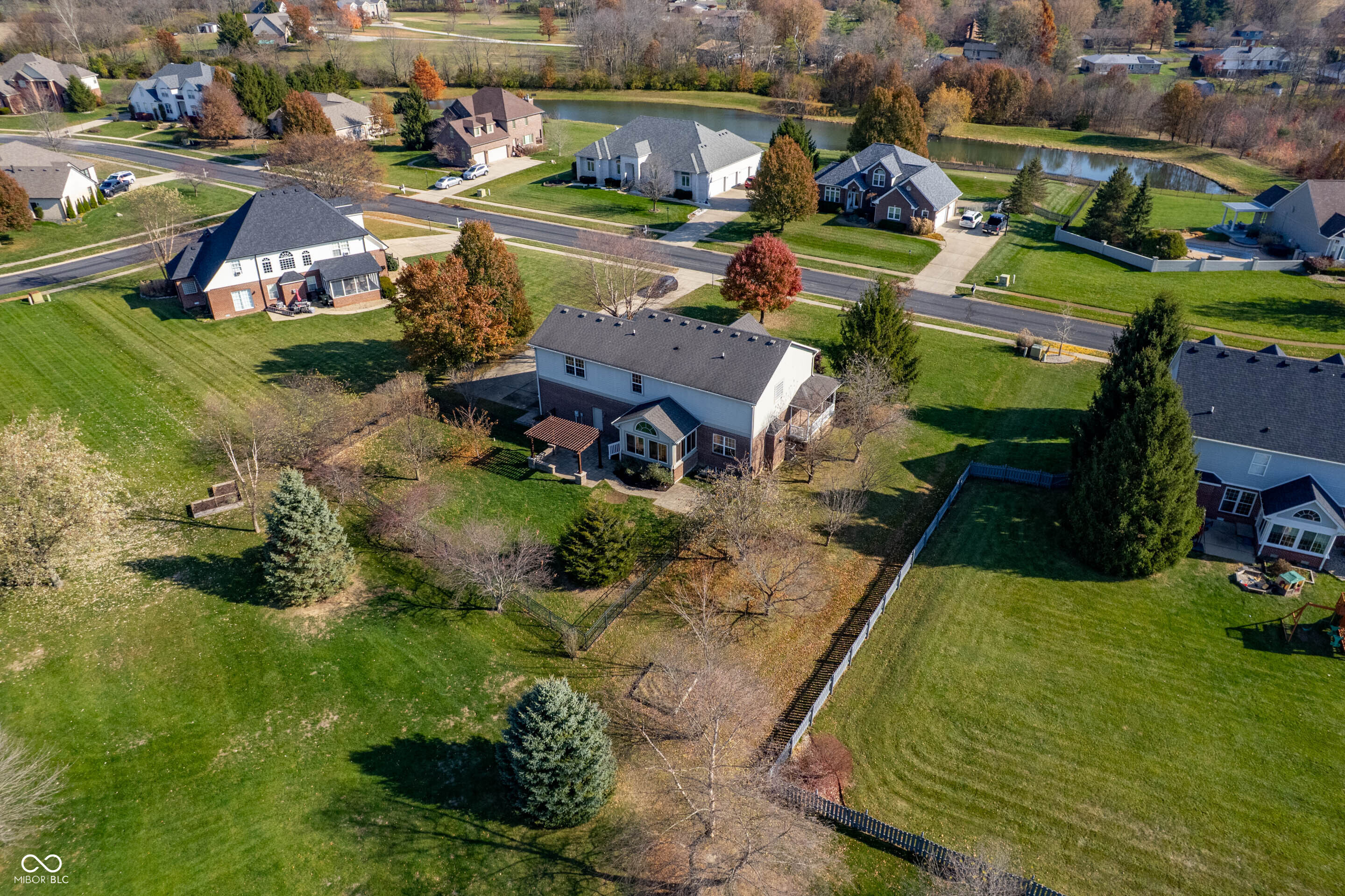 2650 South Parkview Drive New Palestine, IN 46163 - Photo 7 of 41
