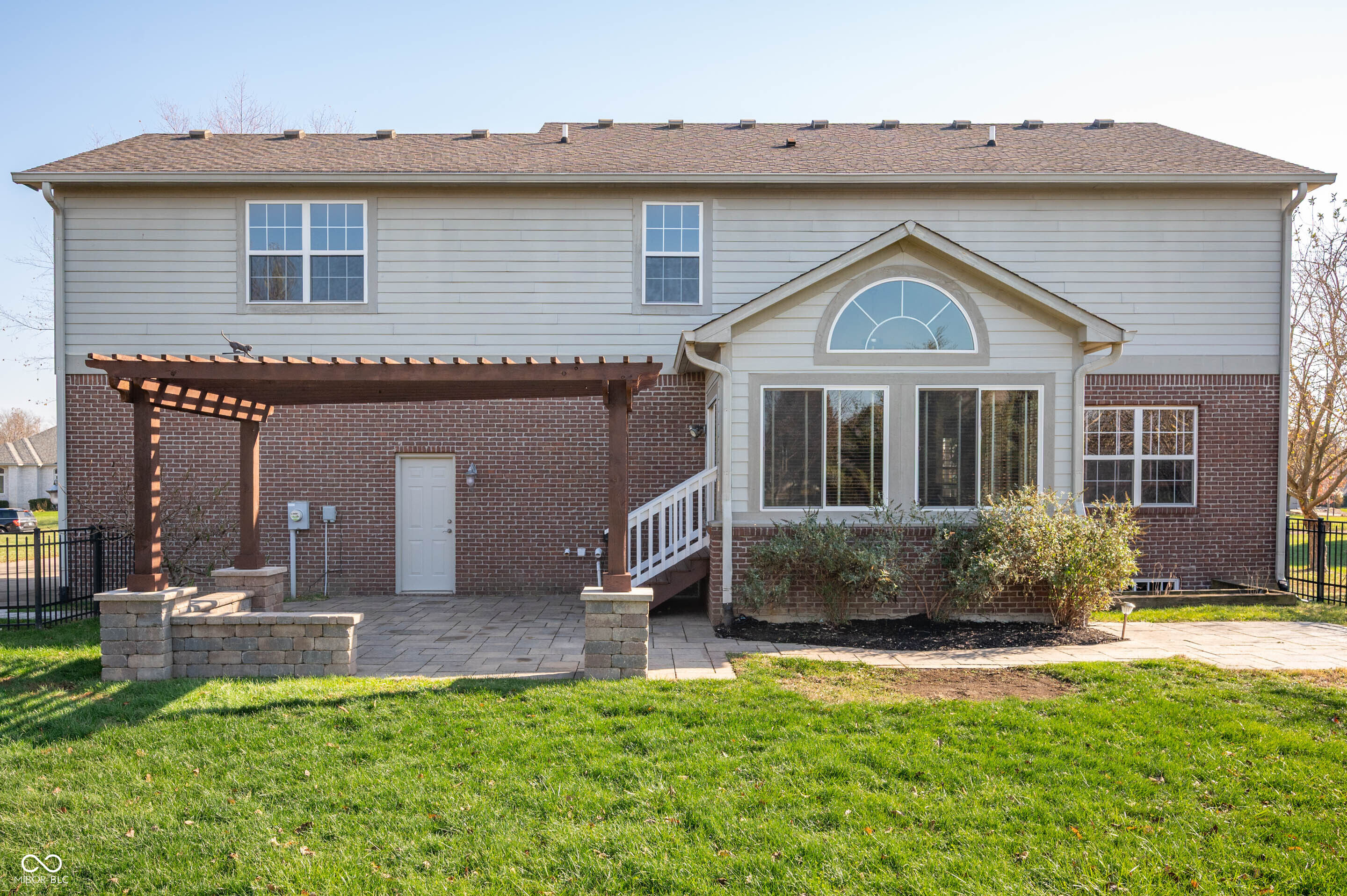 2650 South Parkview Drive New Palestine, IN 46163 - Photo 9 of 41