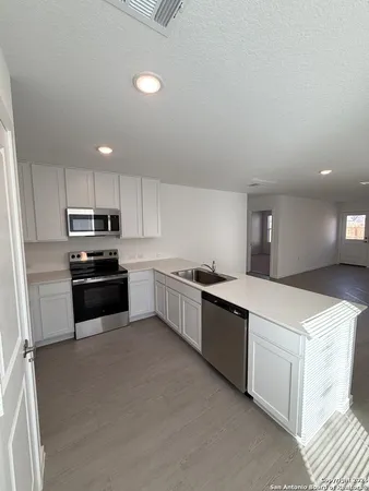 $1,450 | 13463 Furyk Drive, San Antonio, TX 78221
