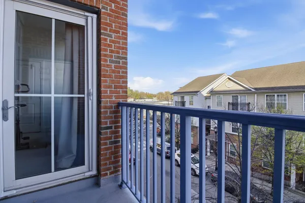 $299,000 | 3 Greenwich Drive, Unit 97, Jersey City, NJ 07305