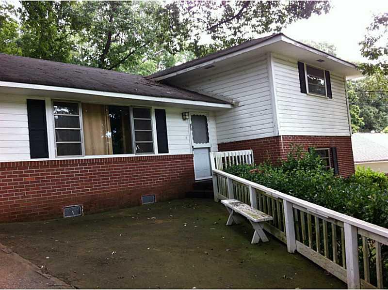 2175 Lower Roswell Road Marietta, GA 30068 - Photo 1 of 1 Exterior Front.