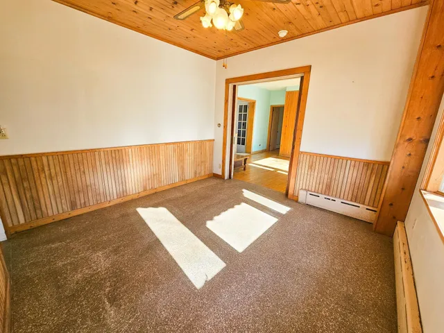 $109,000 | 526 South Minnesota Street, Redwood Falls, MN 56283