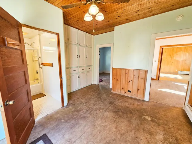 $109,000 | 526 South Minnesota Street, Redwood Falls, MN 56283