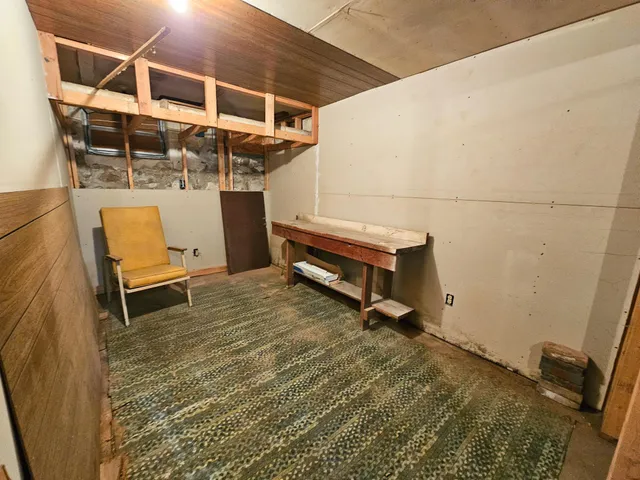 $109,000 | 526 South Minnesota Street, Redwood Falls, MN 56283