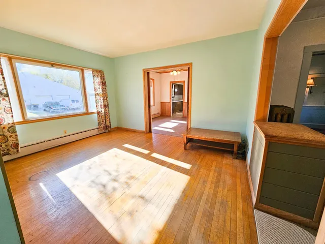 $109,000 | 526 South Minnesota Street, Redwood Falls, MN 56283