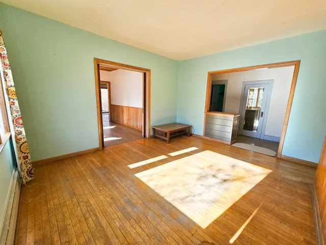 $109,000 | 526 South Minnesota Street, Redwood Falls, MN 56283