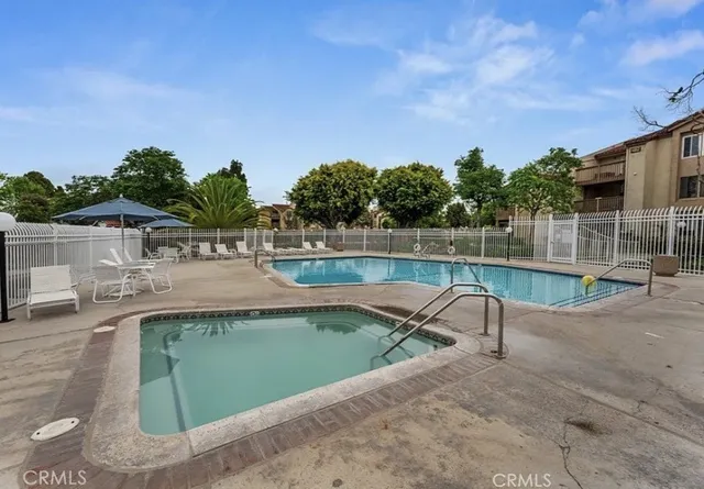 $519,500 | 4791 Lago Drive, Unit 200, Huntington Beach, CA 92649