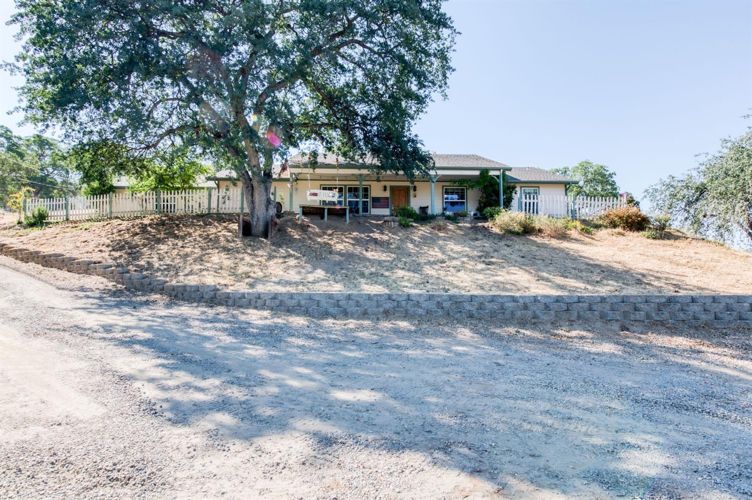 6844 Rodeo Drive Sanger, CA 93657 - Photo 1 of 50 Gallery Image 1