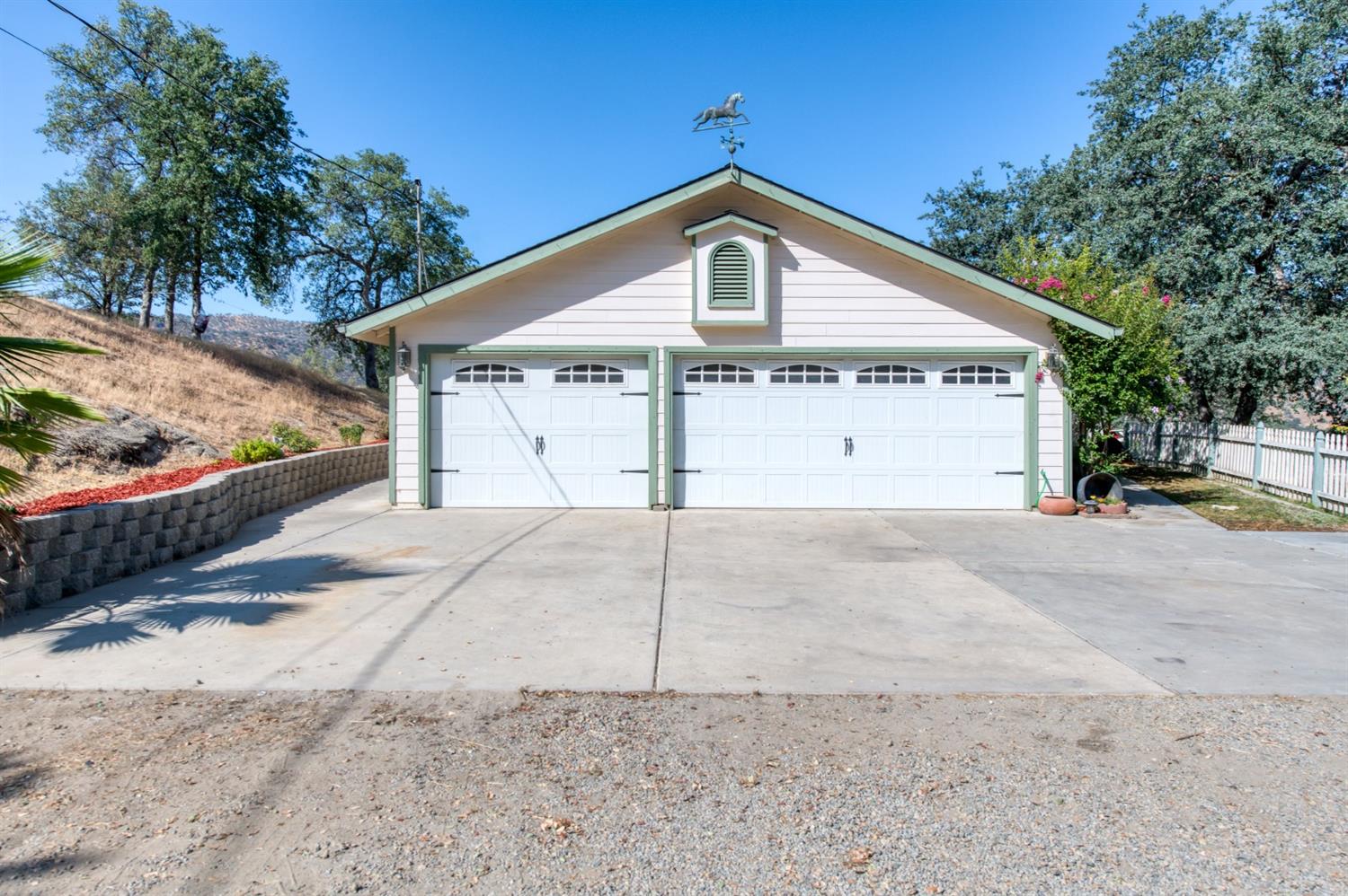 6844 Rodeo Drive Sanger, CA 93657 - Photo 2 of 50 Gallery Image 2