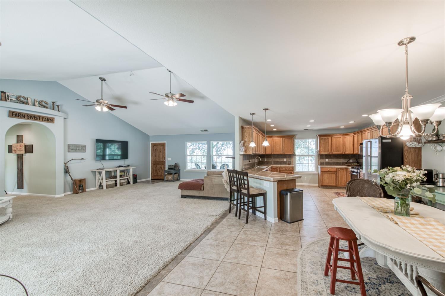 6844 Rodeo Drive Sanger, CA 93657 - Photo 11 of 50 Gallery Image 11