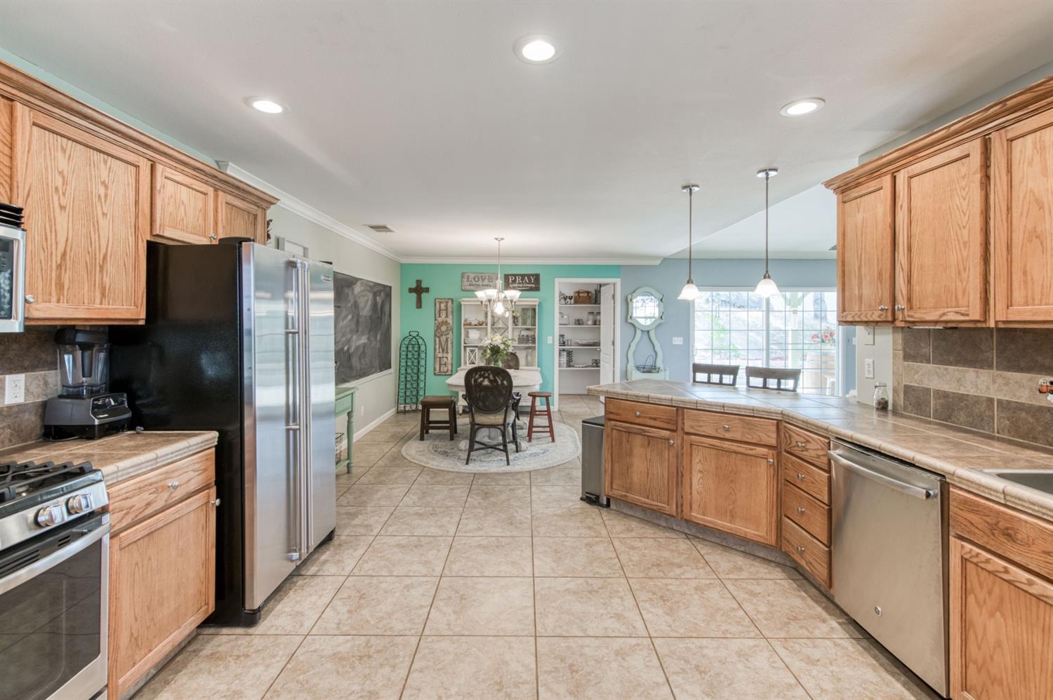 6844 Rodeo Drive Sanger, CA 93657 - Photo 17 of 50 Gallery Image 17