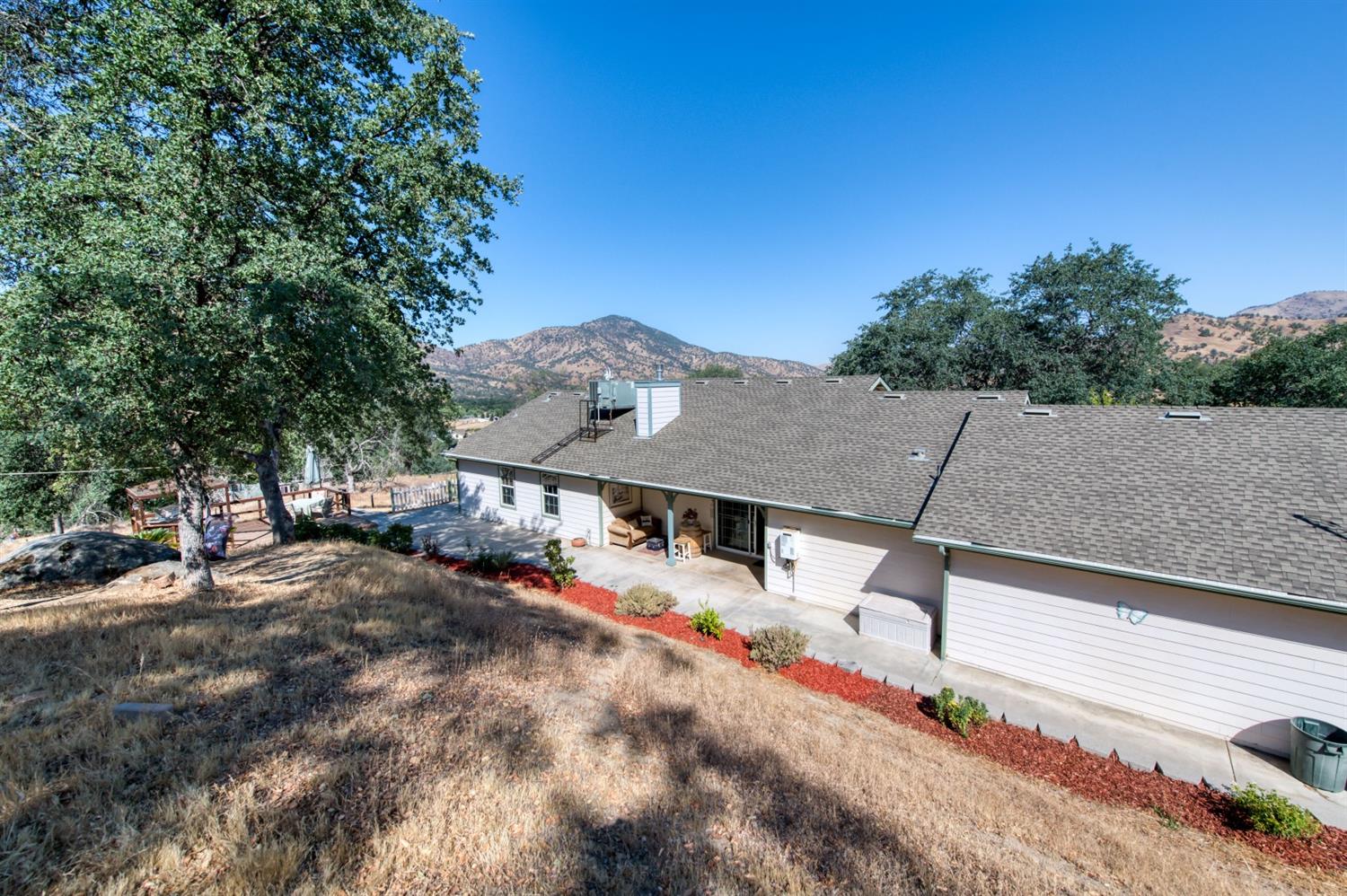 6844 Rodeo Drive Sanger, CA 93657 - Photo 3 of 50 Gallery Image 3