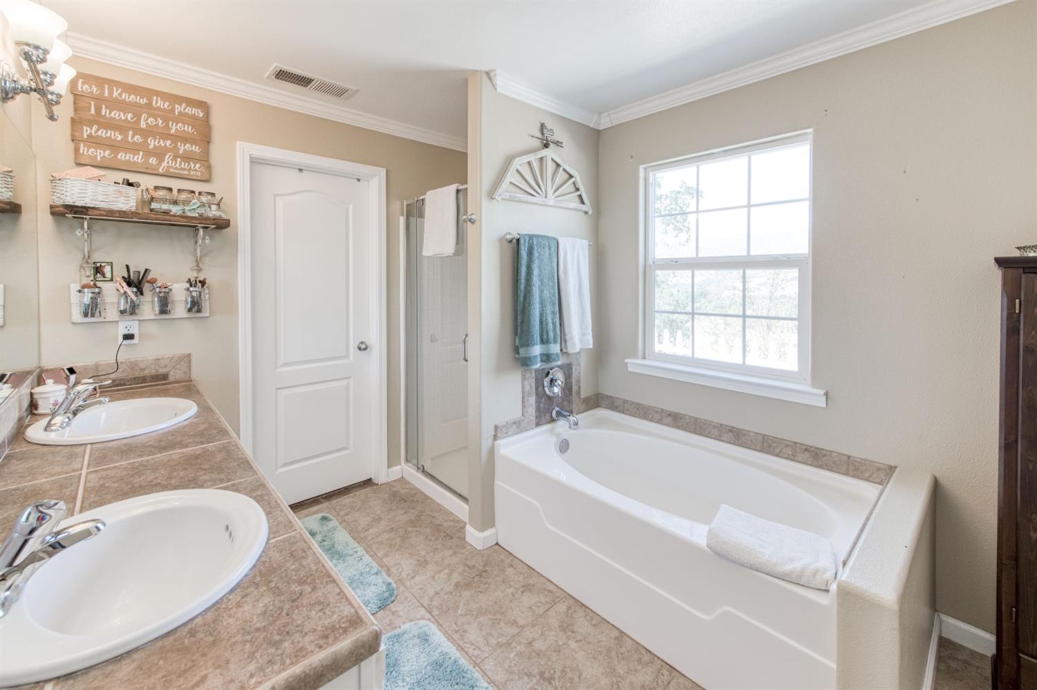 6844 Rodeo Drive Sanger, CA 93657 - Photo 28 of 50 Gallery Image 28