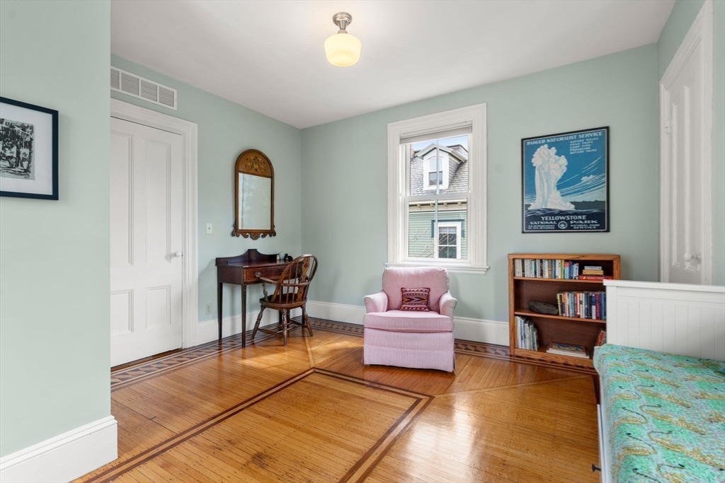 13 Bishop Street Boston, MA 02130 - Photo 20 of 33