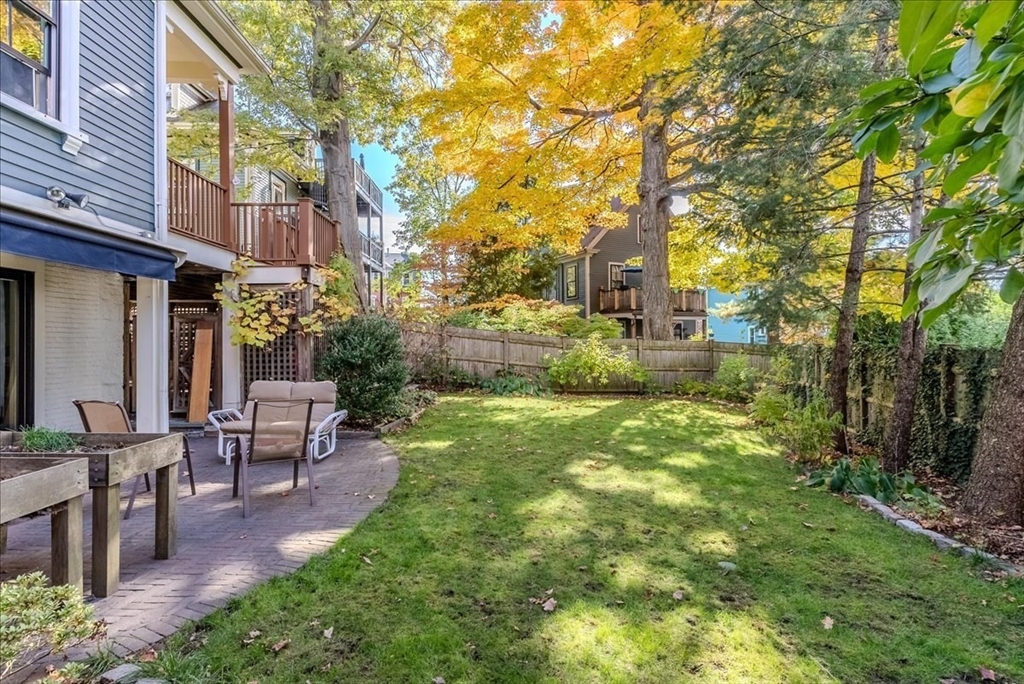 13 Bishop Street Boston, MA 02130 - Photo 31 of 33