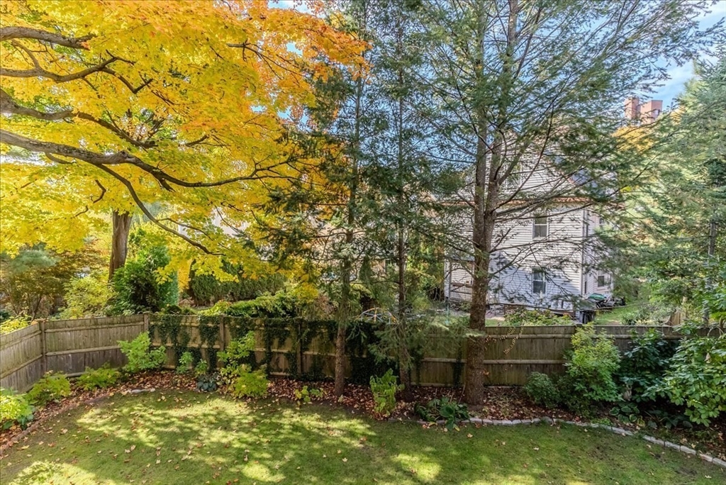 13 Bishop Street Boston, MA 02130 - Photo 32 of 33