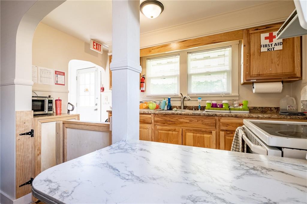 2206 Maple Street Columbus, IN 47201 - Photo 10 of 24 Gallery Image 10